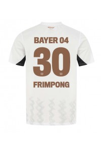 Bayer Leverkusen Jeremie Frimpong #30 Jalkapallovaatteet Vieraspaita 2024-25 Lyhythihainen